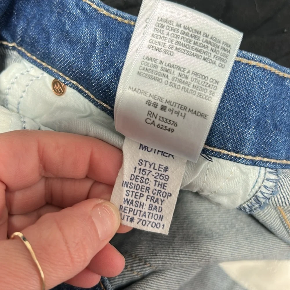 MOTHER JEANS size 25 THE INSIDER CROP STEP FRAY WOMAN TEAMING UP dark wash - Picture 15 of 16
